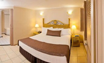 Regal Port Douglas - Dalby Accommodation 3