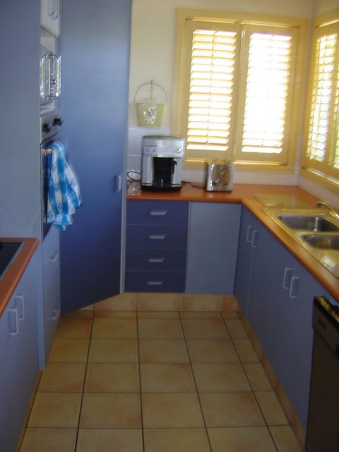 Hastings Cove Holiday Apartments - Dalby Accommodation 2