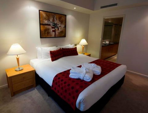 Mounts Bay Waters Apartments - Dalby Accommodation 2