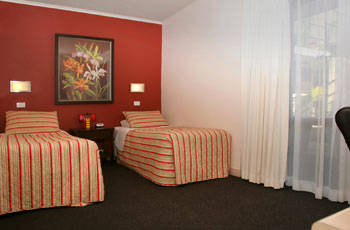 Whale Motor Inn - Dalby Accommodation 5