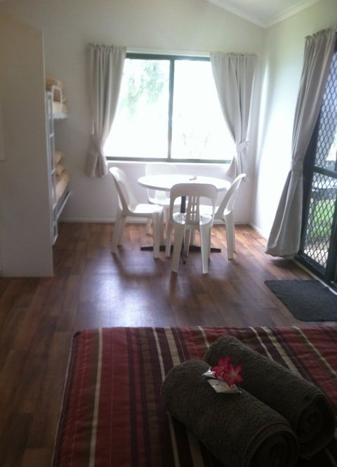 Kimberleyland Holiday Park - Dalby Accommodation 1