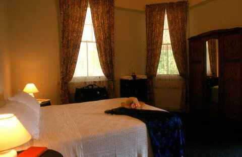 Abernethy Guesthouse - Dalby Accommodation 4
