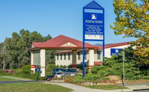 Alpha Hotel Canberra - Dalby Accommodation 0