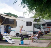 Noosa River Holiday Park - Dalby Accommodation