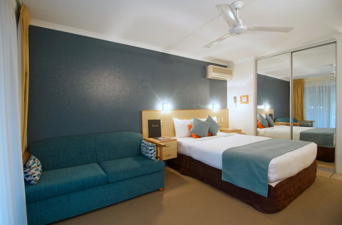 Lord Byron Resort - Dalby Accommodation 1