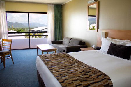 Rydges Plaza Cairns - Dalby Accommodation 3