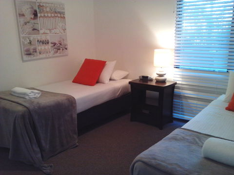 Outrigger Bay Apartments - Dalby Accommodation 8