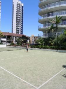 Surfers Mayfair - Dalby Accommodation 7