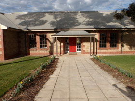 Barossa Backpackers - Dalby Accommodation 0