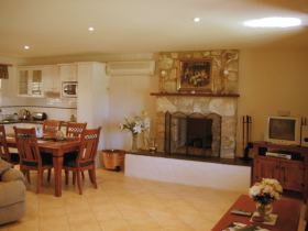 Sherwood Cottages Country Retreat - Dalby Accommodation 0