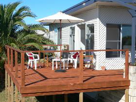 Beachport Escape - Dalby Accommodation 0