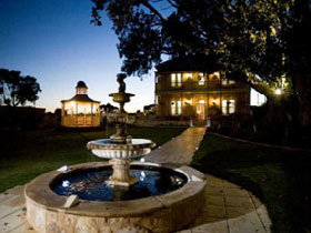 Rose-Eden House - Dalby Accommodation 0