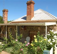 Blyth Cottage - Dalby Accommodation