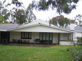 Naracoorte Cottages - Pinkerton Hill - Dalby Accommodation 0