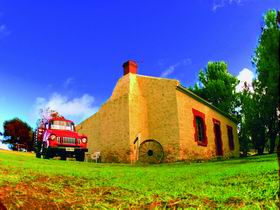 Narnu Farm - Dalby Accommodation 0