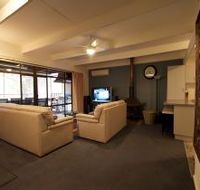 River Shack Rentals - The River Classic - Dalby Accommodation