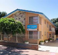 Waves on Broadway - Dalby Accommodation