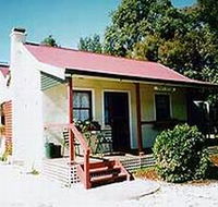 Trinity Cottage - Dalby Accommodation