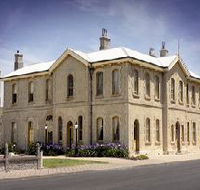 The Customs House - Dalby Accommodation