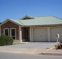 Roo's Place - Dalby Accommodation