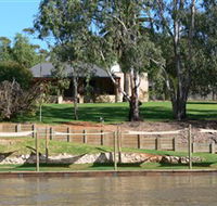 Roonka Riverfront Cottages - Dalby Accommodation