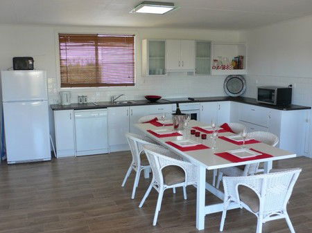 Beachport Escape - Dalby Accommodation 4