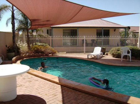The Mac's Beachfront Villas - Dalby Accommodation 2