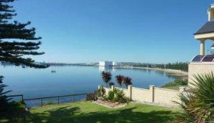 Bay 10 Accommodation - Dalby Accommodation 1