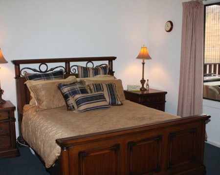 River Shack Rentals - The River Classic - Dalby Accommodation 3