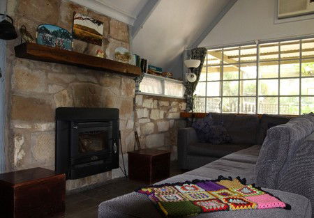Mount Remarkable Cottage - Dalby Accommodation 3