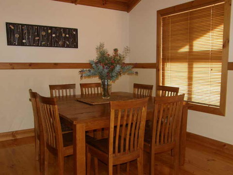 Beachport Retreat - Dalby Accommodation 2