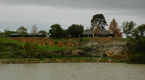Paringa House B&B Stone Cottages - Dalby Accommodation 7