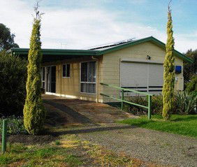 The Folly Holiday Home - Dalby Accommodation 2