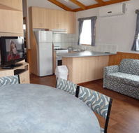 Victor Harbor Holiday and Cabin Park - Dalby Accommodation