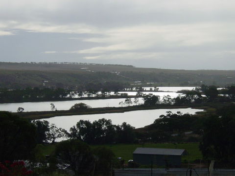 Riverview Rise Retreats - Dalby Accommodation 2
