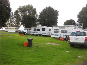 Kingston Caravan Park - Dalby Accommodation 2