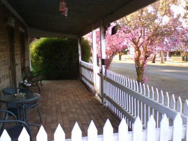 Morse Cottage - Dalby Accommodation 5