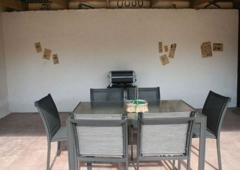 The Cottage At Ramco - Dalby Accommodation 5