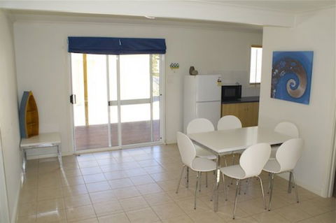 Coffin Bay Escape - Dalby Accommodation 1