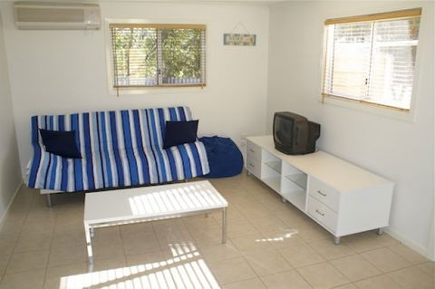 Coffin Bay Escape - Dalby Accommodation 3