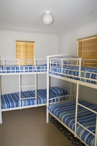 Coffin Bay Escape - Dalby Accommodation 5