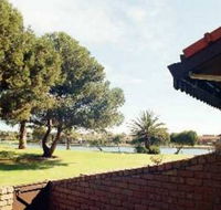 Lake Shore Apartment - Dalby Accommodation