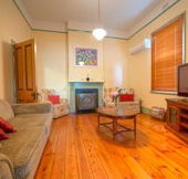 Semaphore Beach Cottage Bed and Breakfast - Dalby Accommodation