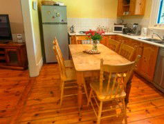 Semaphore Beach Cottage Bed And Breakfast - Dalby Accommodation 2