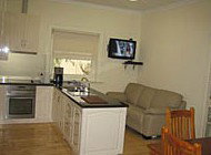 Naracoorte Cottages - MacDonnell House - Dalby Accommodation 3