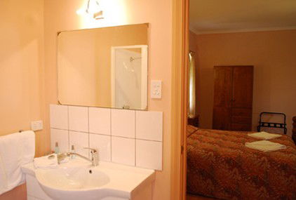 Osteria Sanso Restaurant And Accommodation - Dalby Accommodation 5