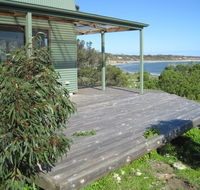 Wallaby Beach House - Dalby Accommodation