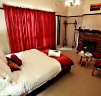 Old Cable Station Colonial Retreat - Dalby Accommodation