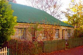 Colonial Cottages Of Ross - Captain Samuels Cottage - Dalby Accommodation 0