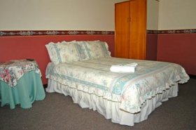 James Hotel - Dalby Accommodation 0
